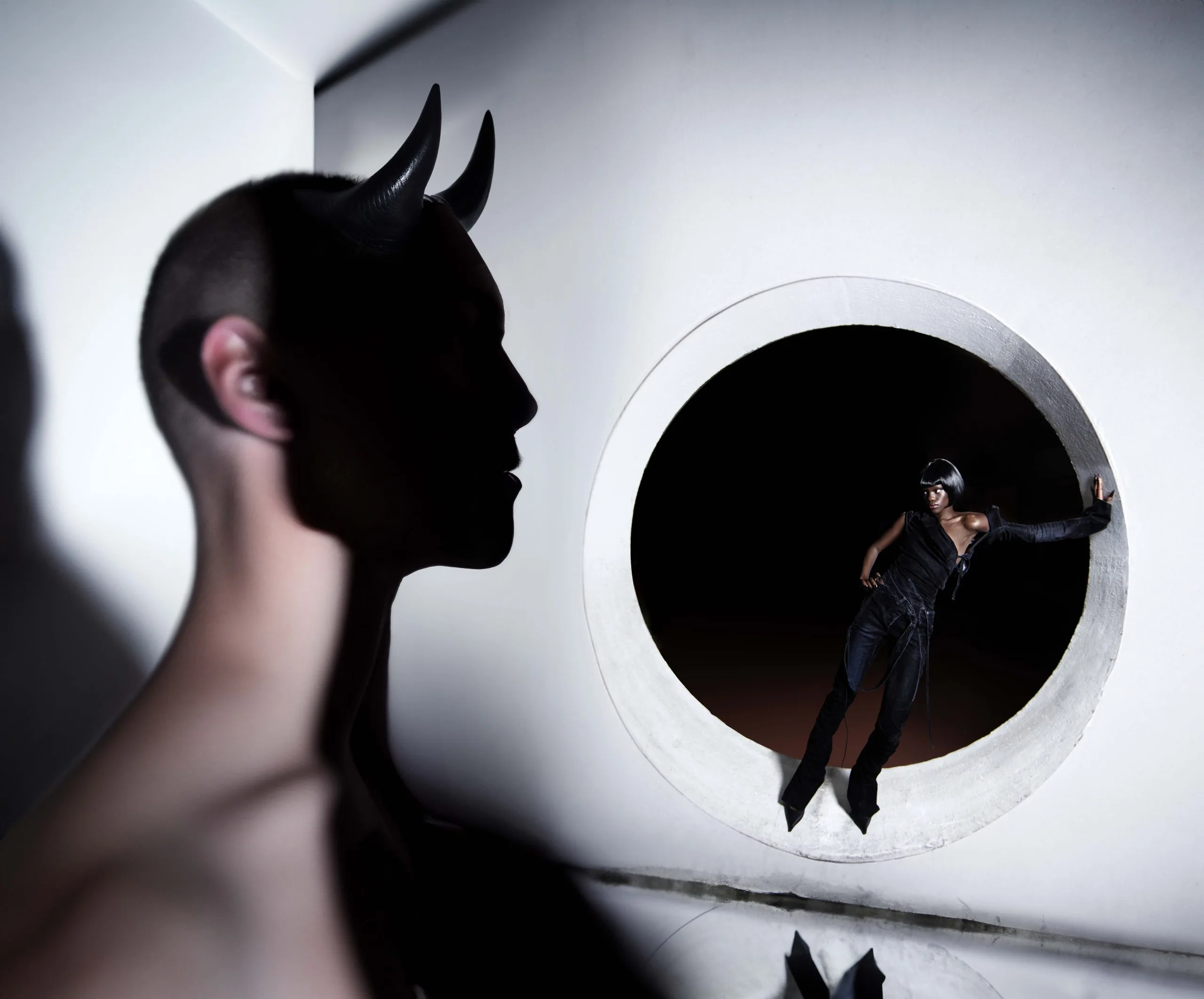 LOOK 01